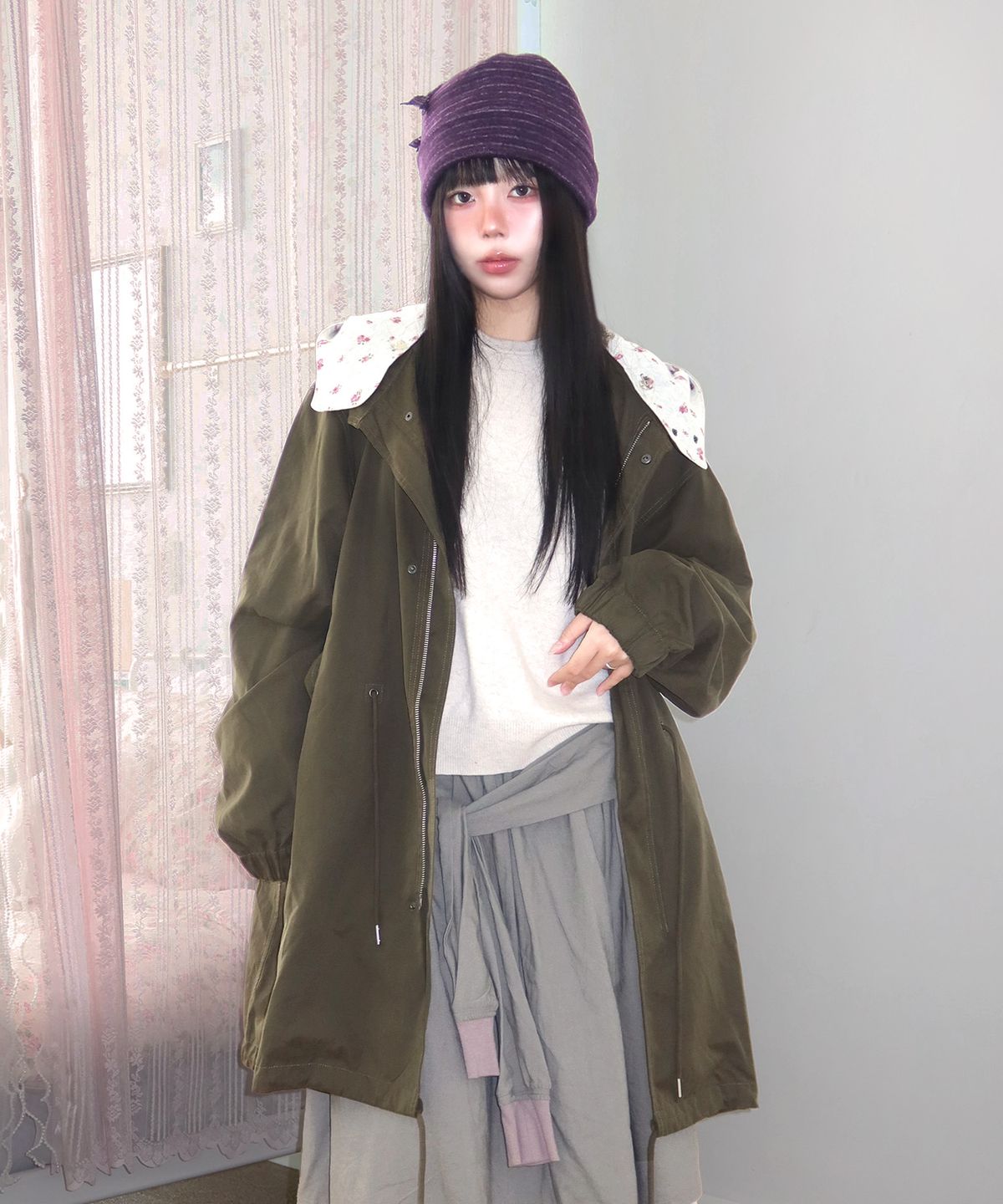 유희(YOUHEE) [아네딘X유희] FLOWER HOODIE FISHTAIL JACKET_KHAKI