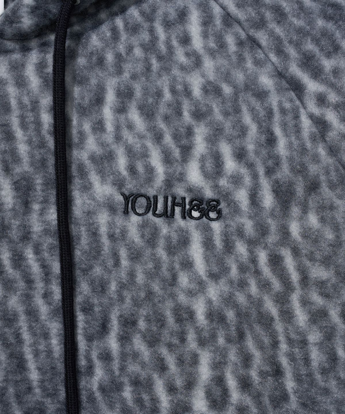 유희(YOUHEE) LEOPARD FLEECE JUMPER_CHARCOAL