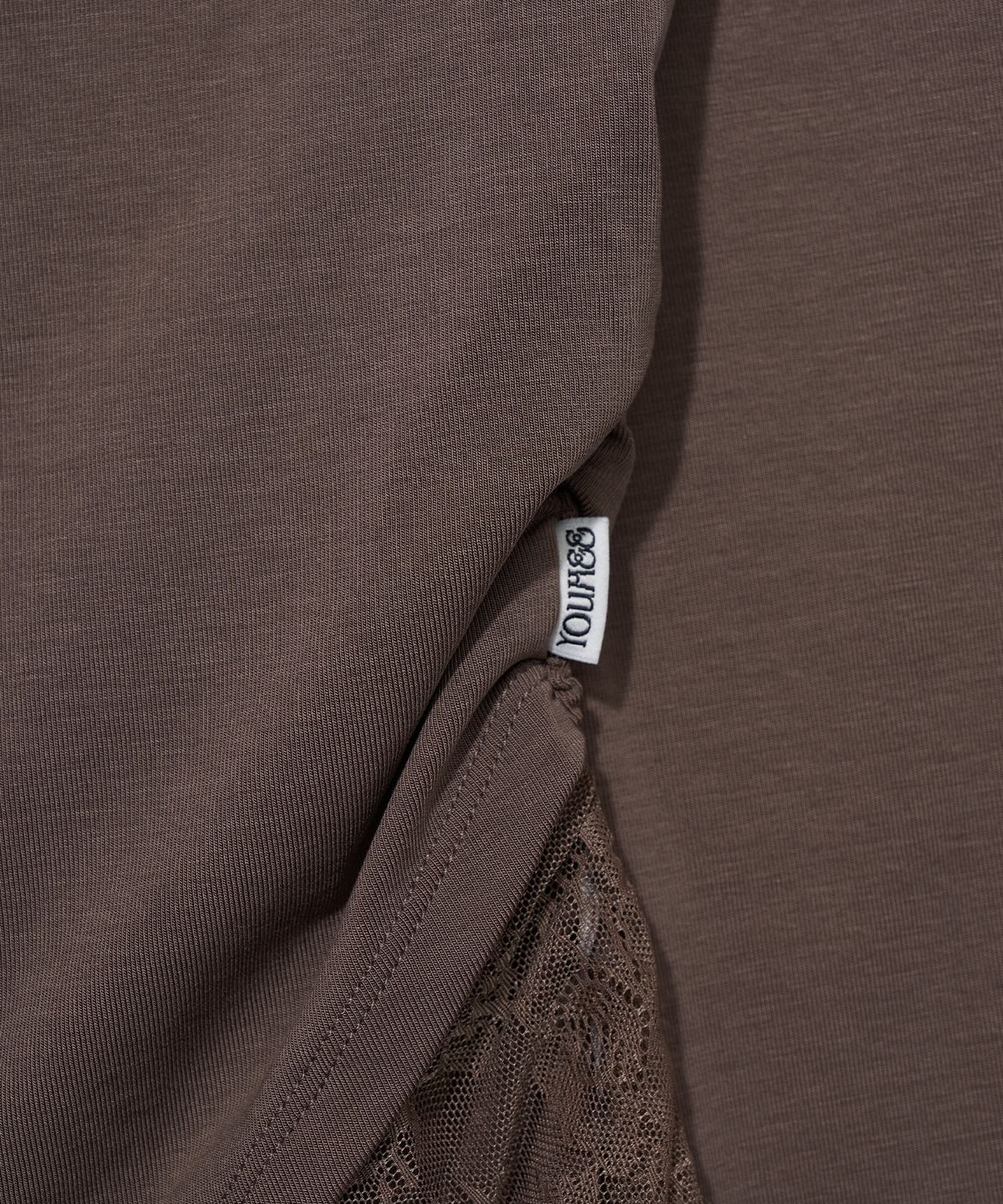 유희(YOUHEE) LACE OFF-SHOULDER LONG SLEEVE_BROWN