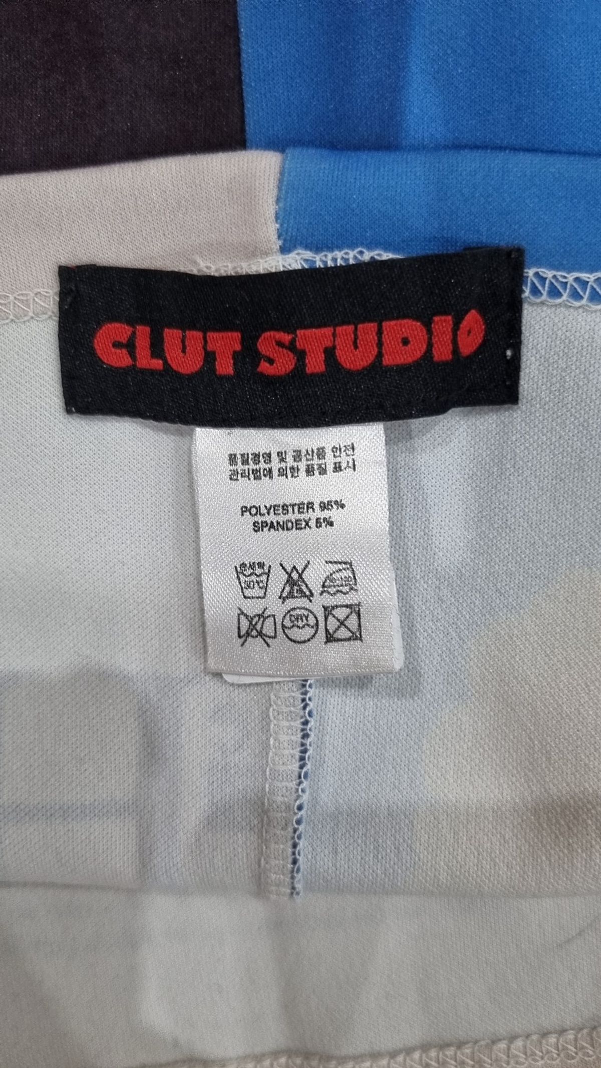 클럿 스튜디오(CLUT STUDIO) 기타 상의