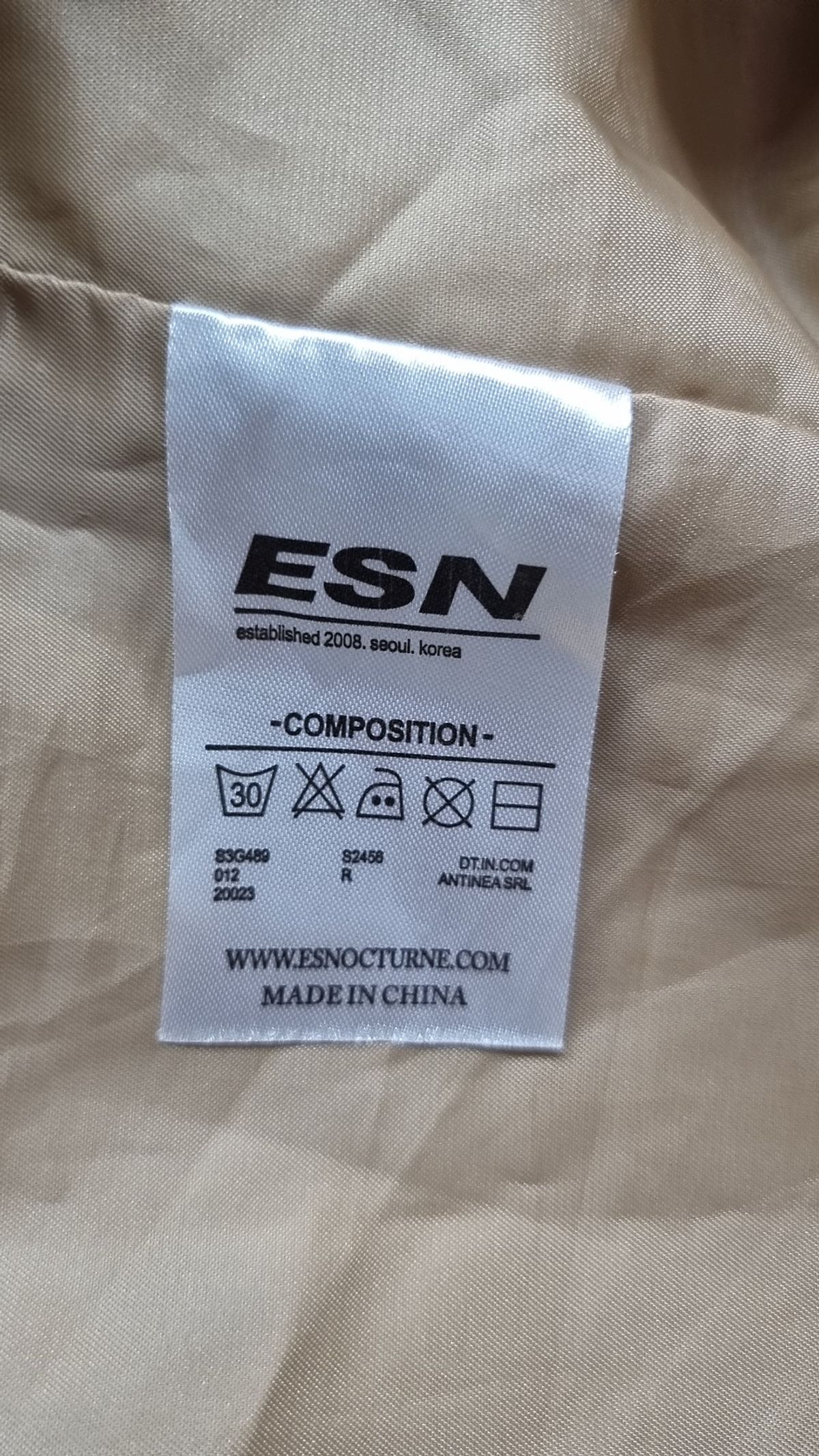 이에스엔(ESN) 봄 가을 코트