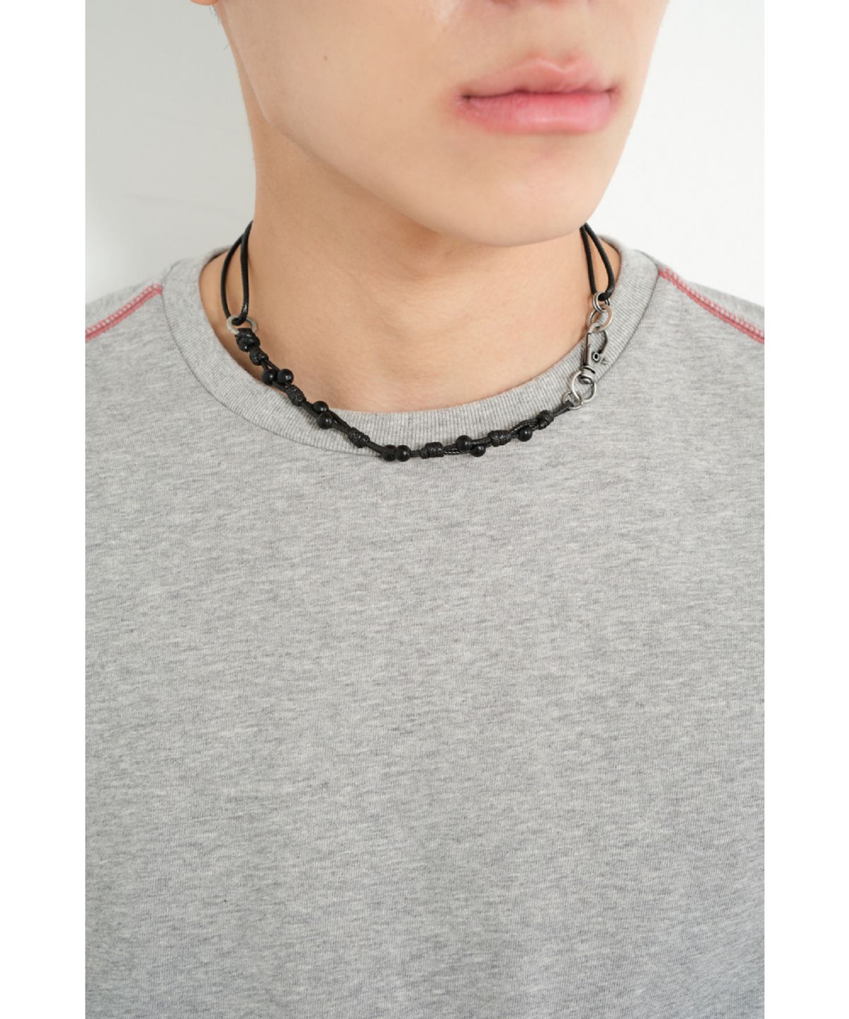 해칭룸(HATCHINGROOM) Wood ball Necklace Black