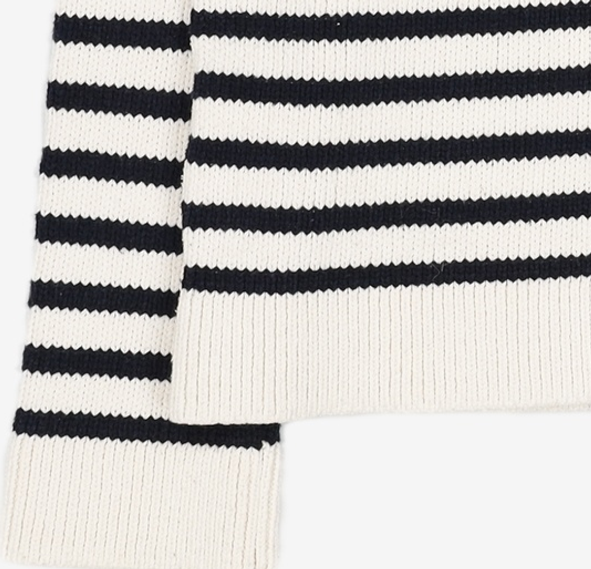 자라(ZARA) 니트/스웨터 M