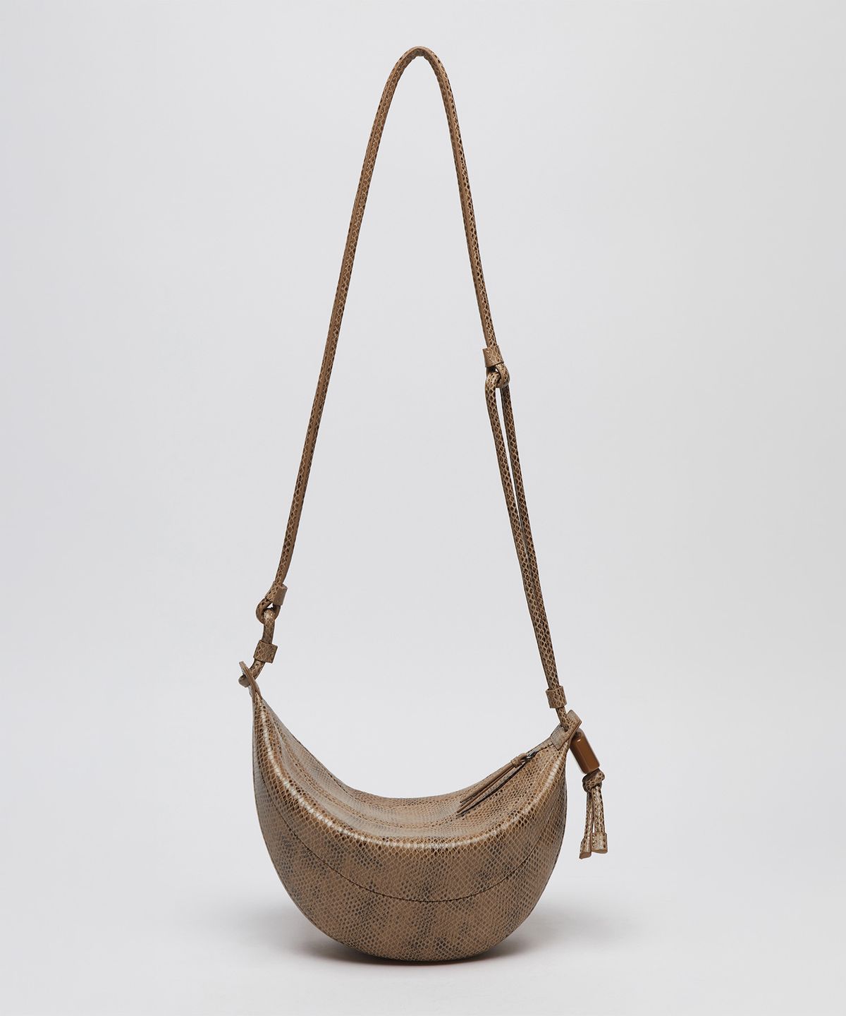 아카이브앱크(ARCHIVEPKE) Fling bag(Python beige)_OVBAX26202PYB