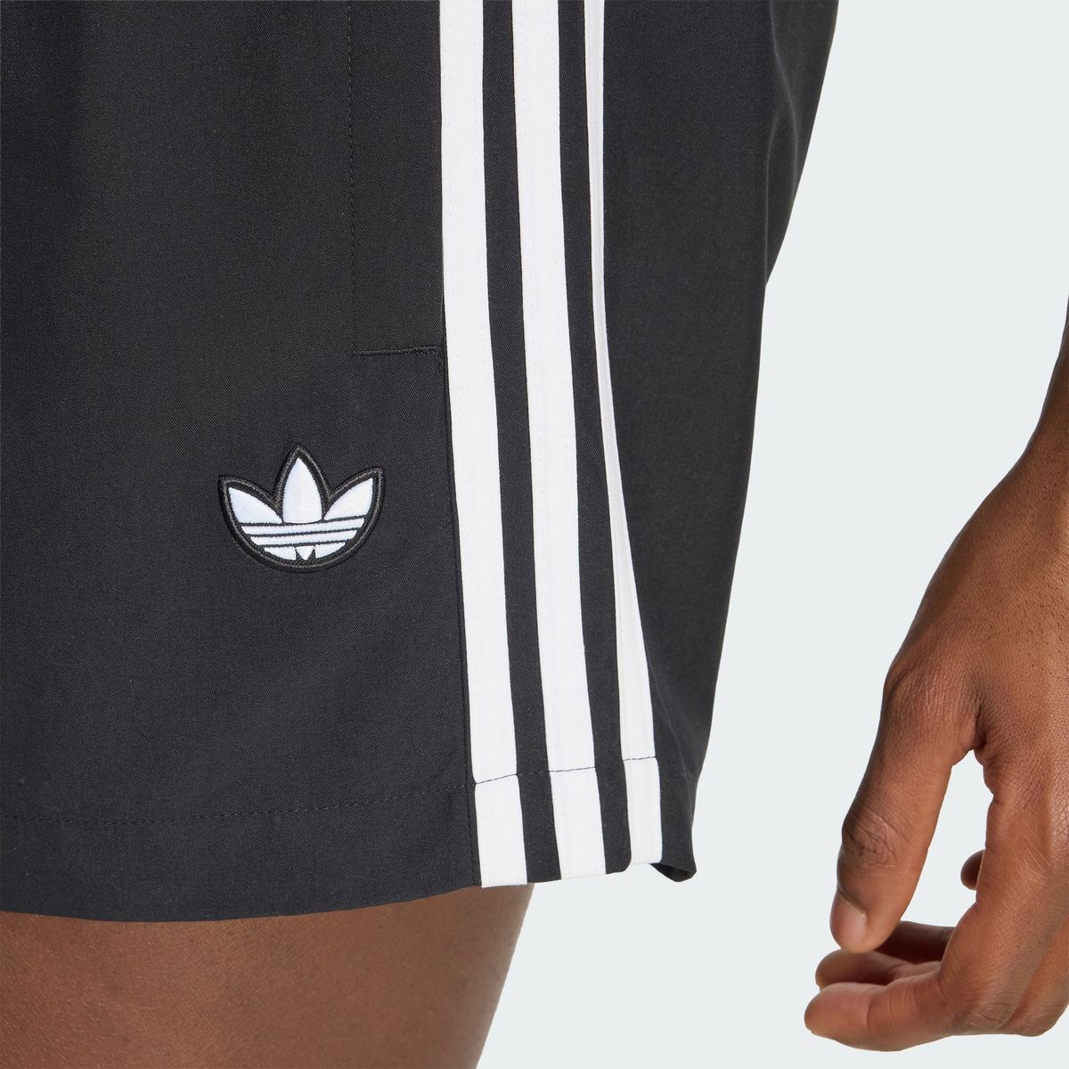 아디다스(ADIDAS) 3-스트라이프 스윔쇼츠 KE4121