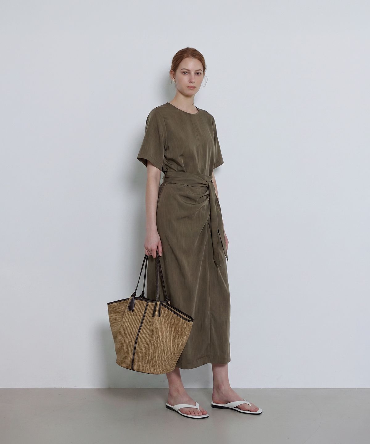 논앤논(NON AND NON) [쿨터치.ver] DRAPE WAIST LONG DRESS_NHON6538 (카키)