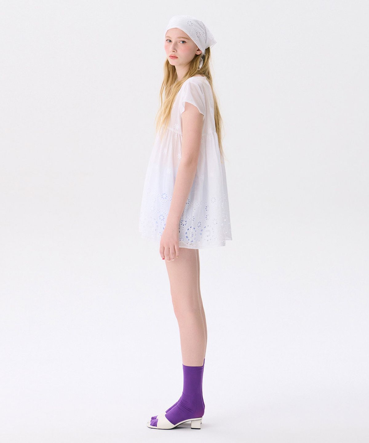 준준스페이스(JUNEJUNE SPACE) Eyelet Punching Top_White(아일렛 펀칭 탑_화이트)
