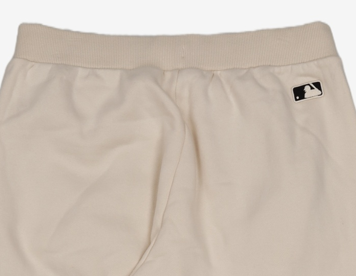 엠엘비(MLB) 다이아 모노그램 테이프 루즈핏 조거팬츠 NY (Cream) M