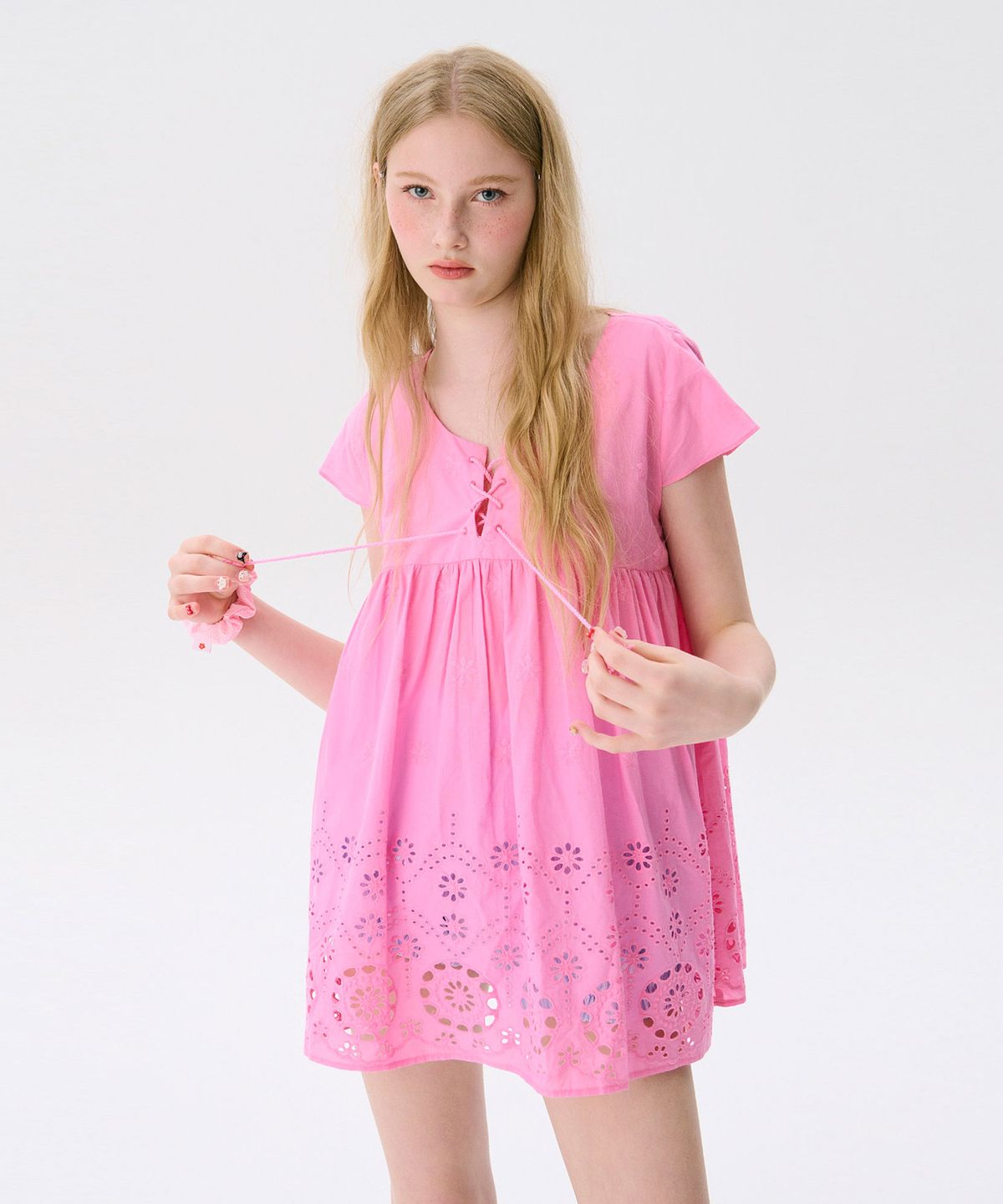 준준스페이스(JUNEJUNE SPACE) Eyelet Punching Top_Pink(아일렛 펀칭 탑_핑크)