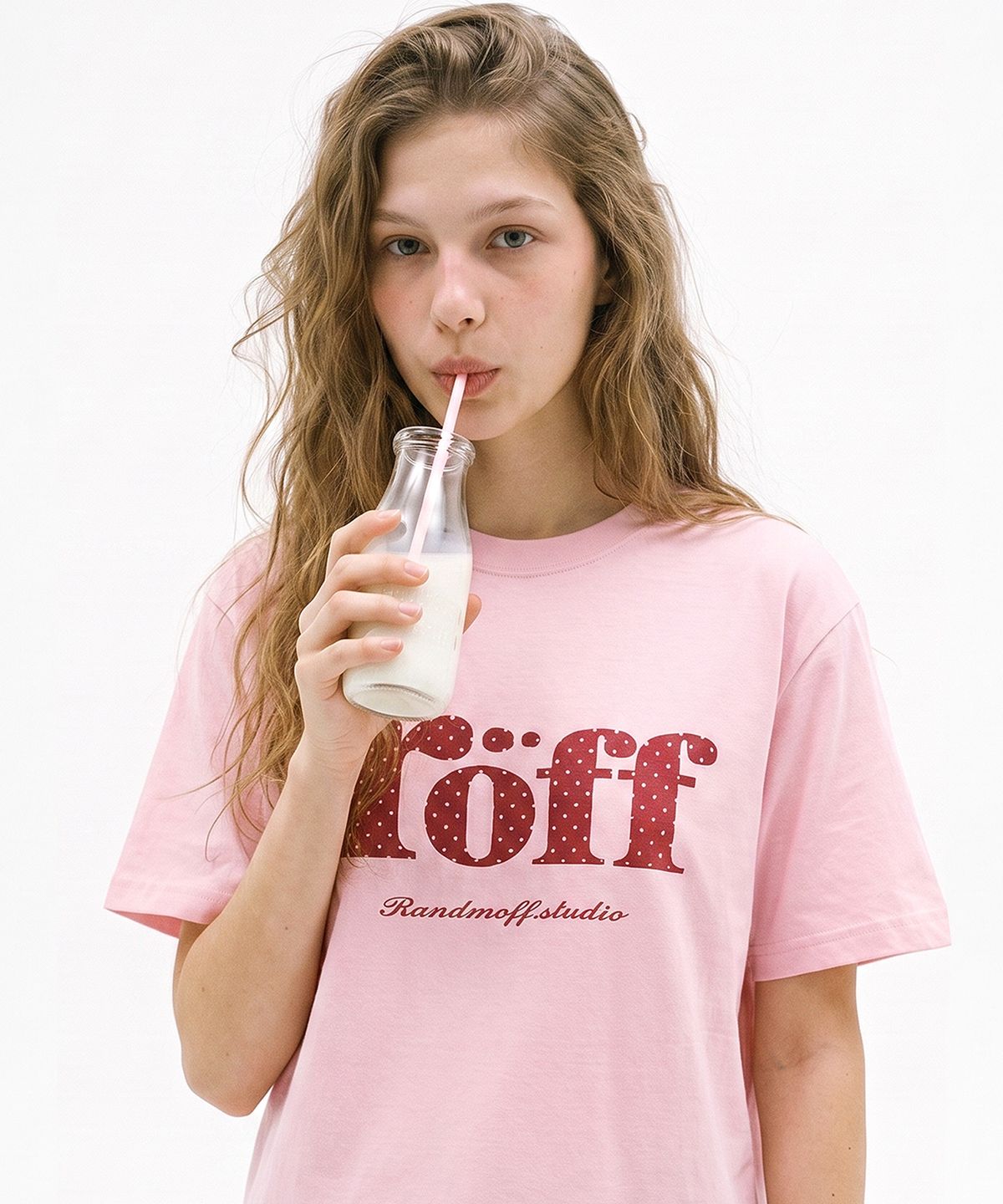 랜덤오프(RANDOMOFF) RÖFF TYPE PLAY DOT T-SHIRT [BERRY MILK]