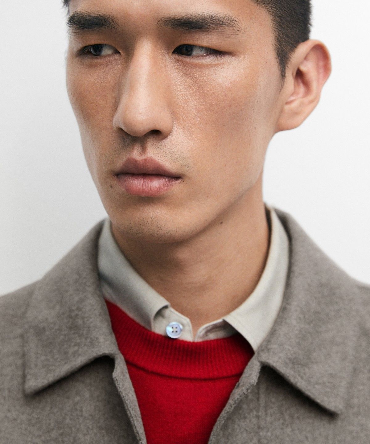 마시모두띠(MASSIMO DUTTI) 버튼 디테일 울 혼방 오버셔츠