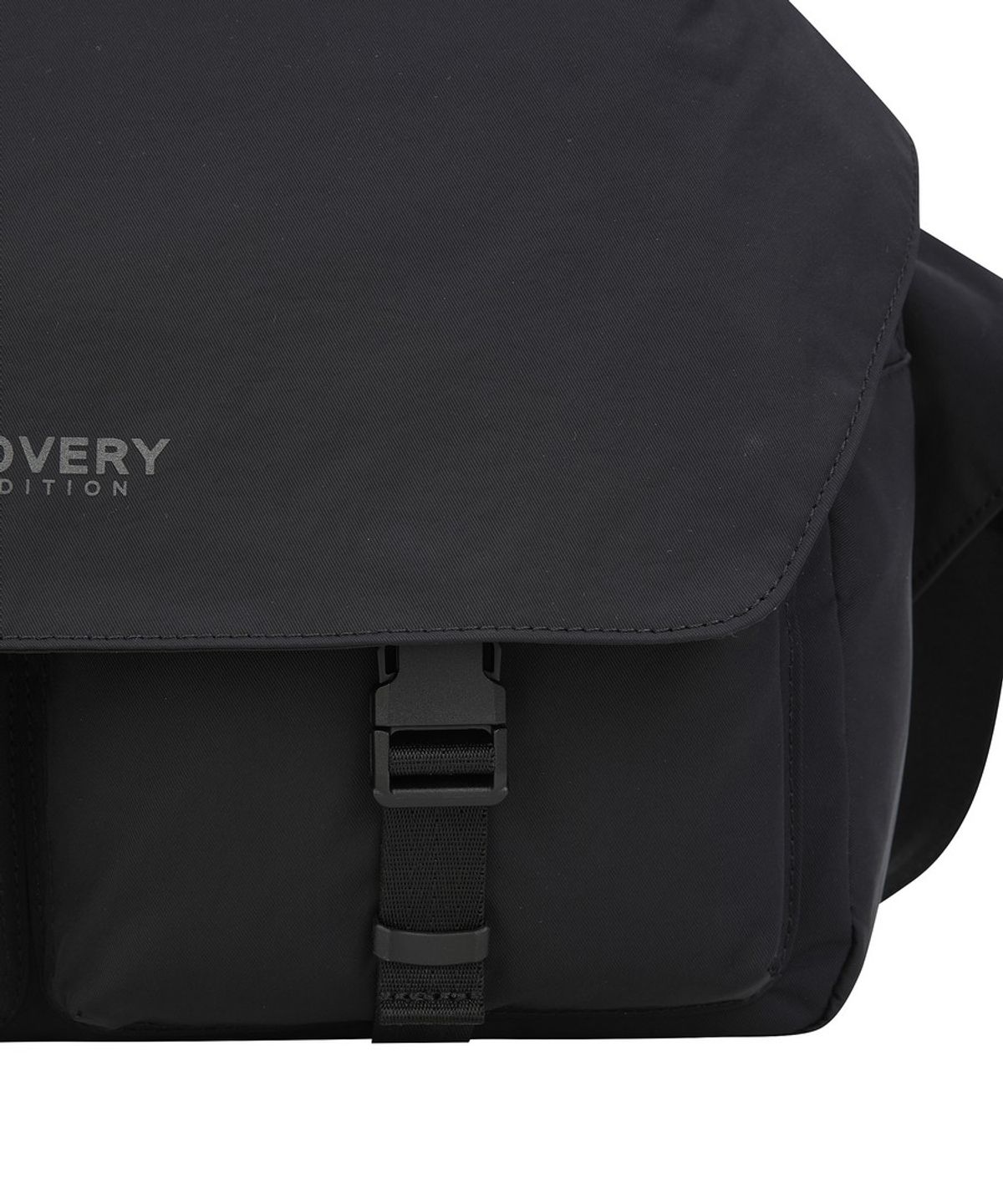 디스커버리 익스페디션(DISCOVERY EXPEDITION) 리너 투포켓 바이커백 (BLACK)