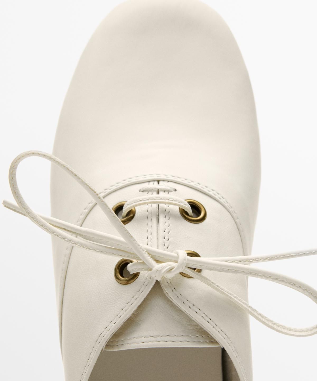 마시모두띠(MASSIMO DUTTI) 소프트 레더 레이스업 슈즈