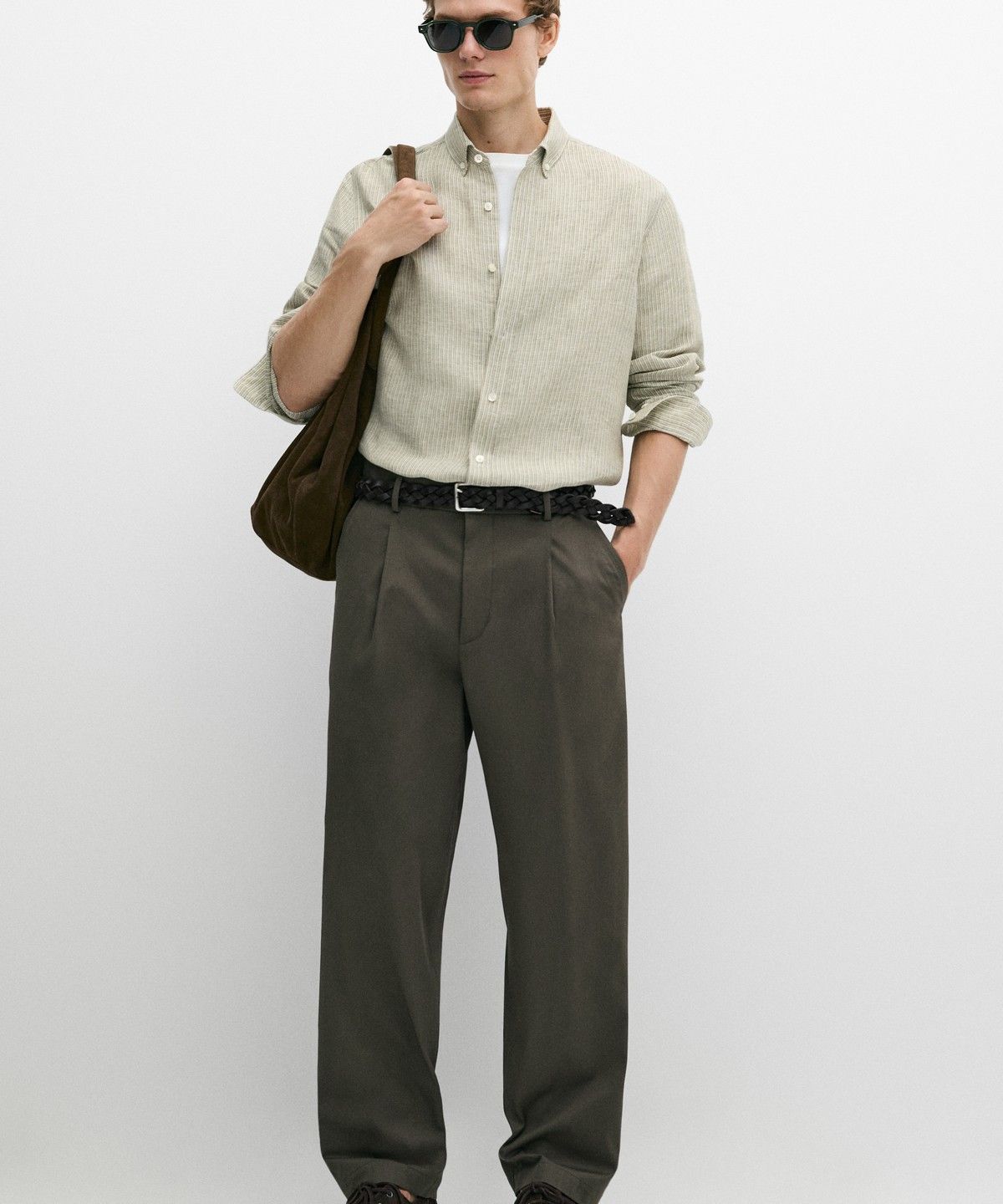 마시모두띠(MASSIMO DUTTI) 릴랙스 핏 다트 디테일 팬츠