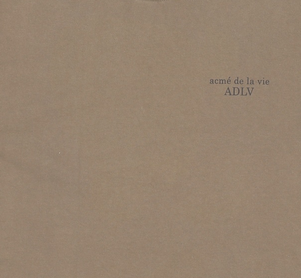 아크메드라비(ACME DE LA VIE) 반소매 티셔츠 100