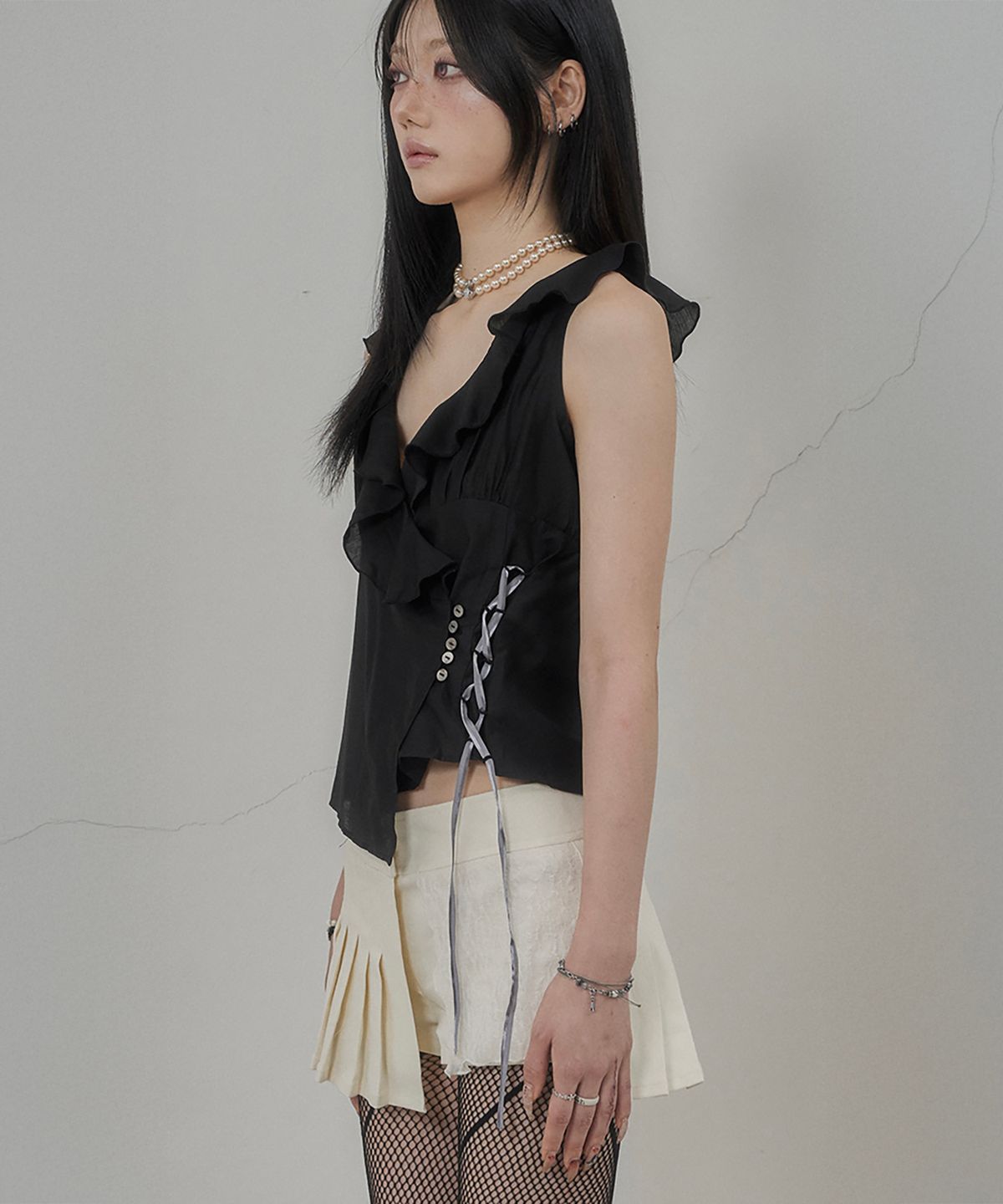 쇠아(SØAR) Corset Ruffle Wrap Blouse (BLACK)
