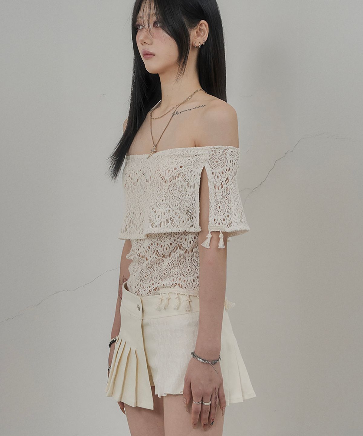 쇠아(SØAR) Tassel Summer Knit Top (IVORY)