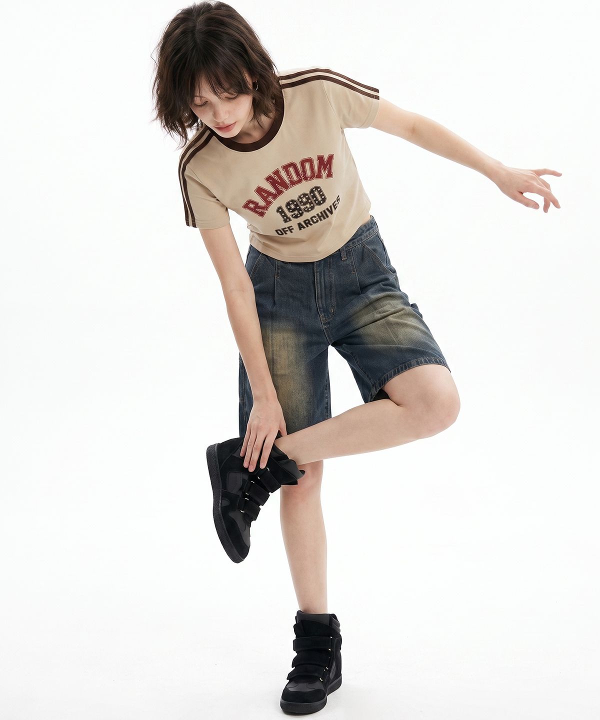 랜덤오프(RANDOMOFF) 1990 STARBURST TRACK CROP T-SHIRT (5color)