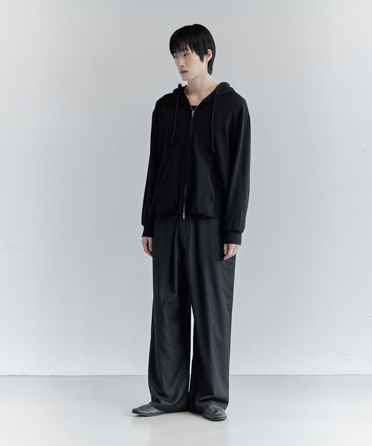 키류(KIRYU) CUT OFF HODDIE ZIP UP_BLACK