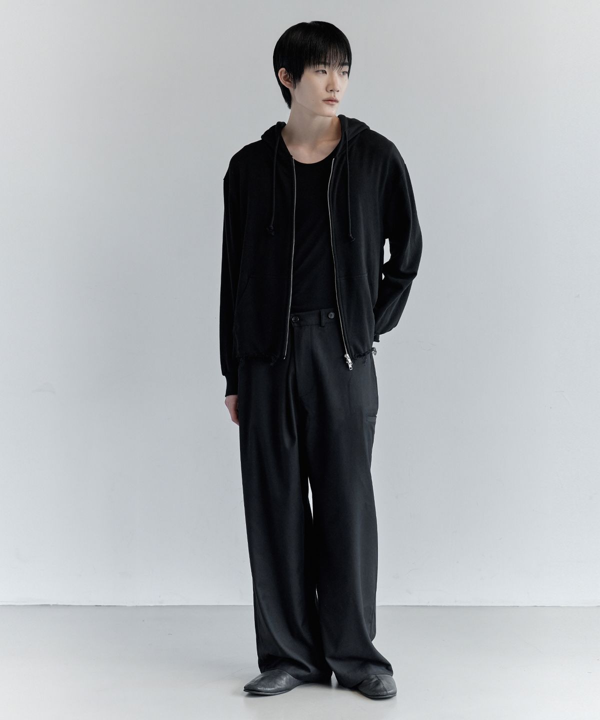 키류(KIRYU) CUT OFF HODDIE ZIP UP_BLACK