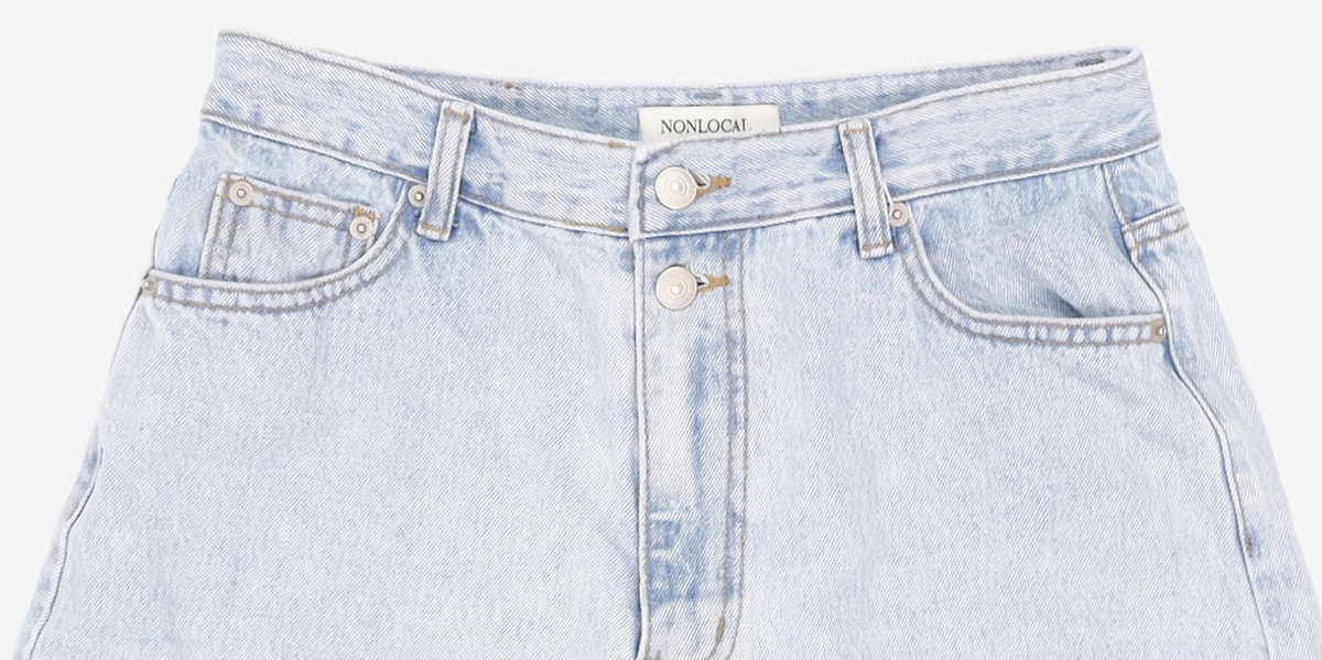 논로컬(NONLOCAL) Button Detail Denim Shorts - Light Blue L