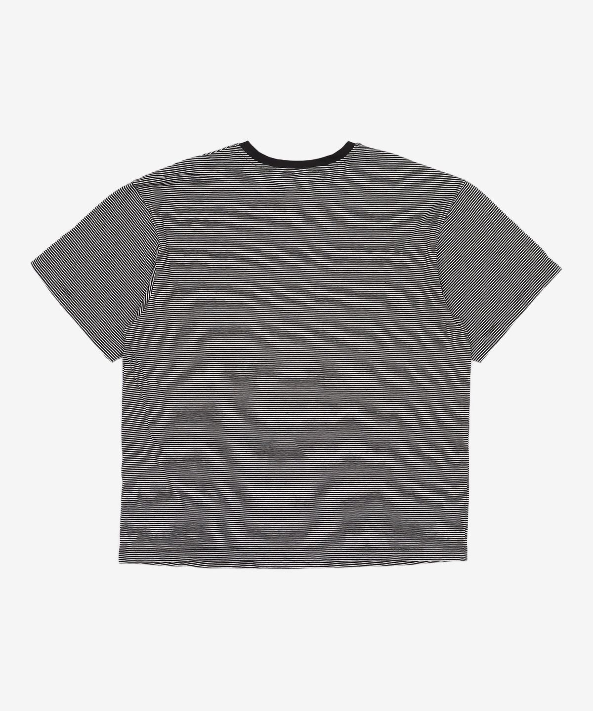 디애퍼처(THE APERTURE) Stripe Boxy TShirt  Black (TA5742A035) FREE