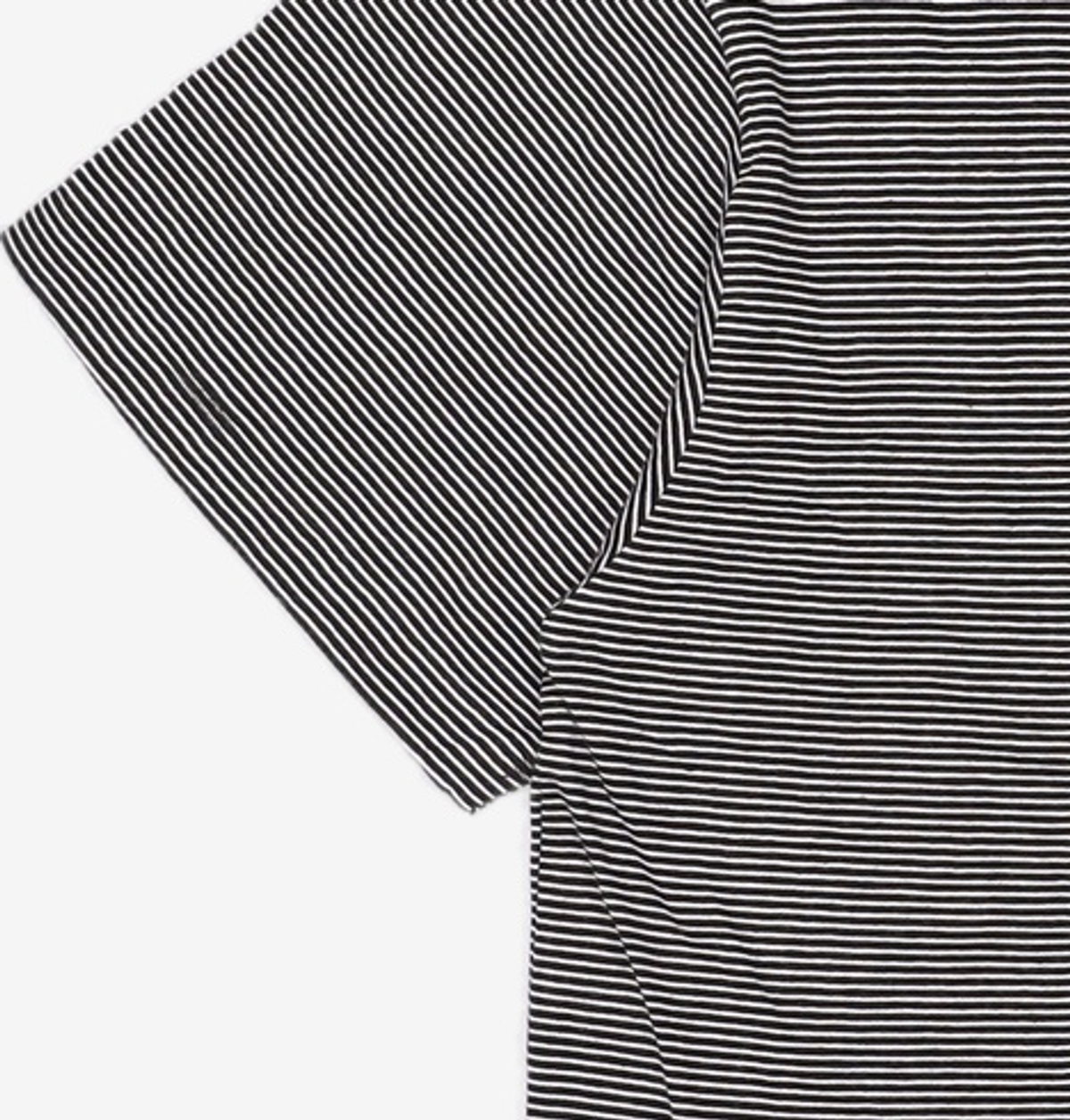 디애퍼처(THE APERTURE) Stripe Boxy TShirt  Black (TA5742A035) FREE