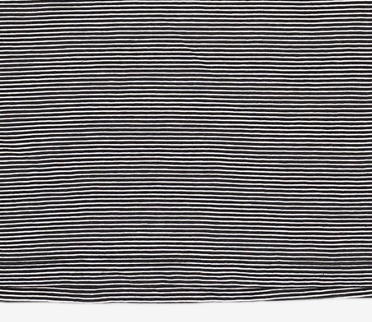 디애퍼처(THE APERTURE) Stripe Boxy TShirt  Black (TA5742A035) FREE