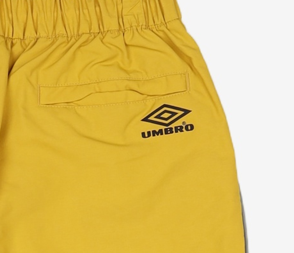 엄브로(UMBRO) 조거 팬츠 70