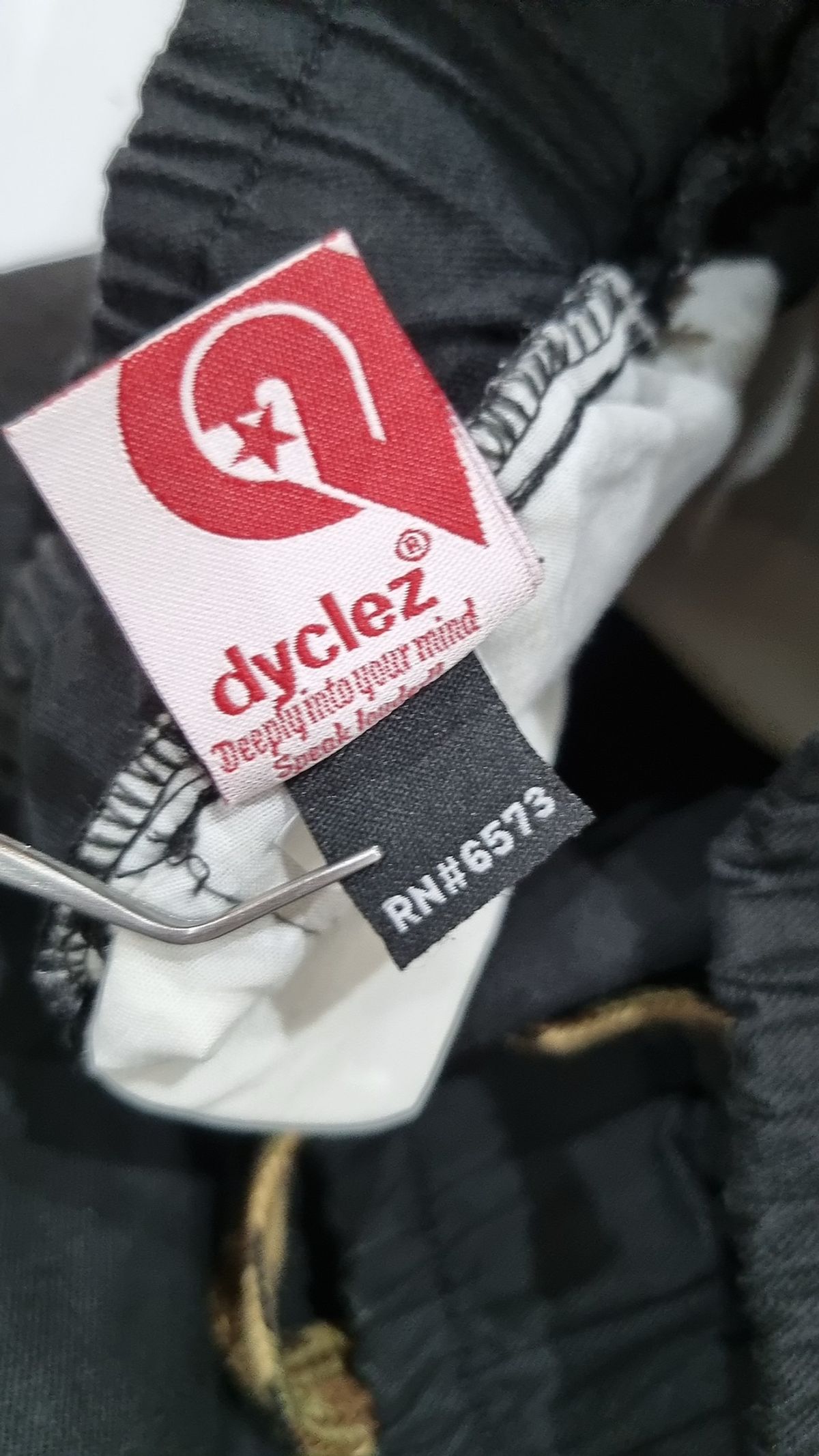 다이클레즈(DYCLEZ) 숏팬츠 M