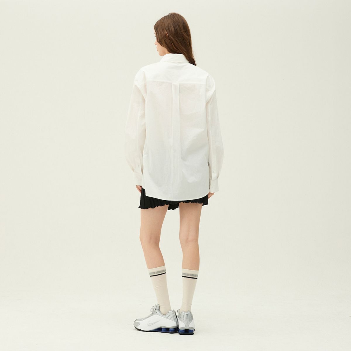 이비엠(EBM) 베이직 와이드핏 셔츠 EMQ4WBL700