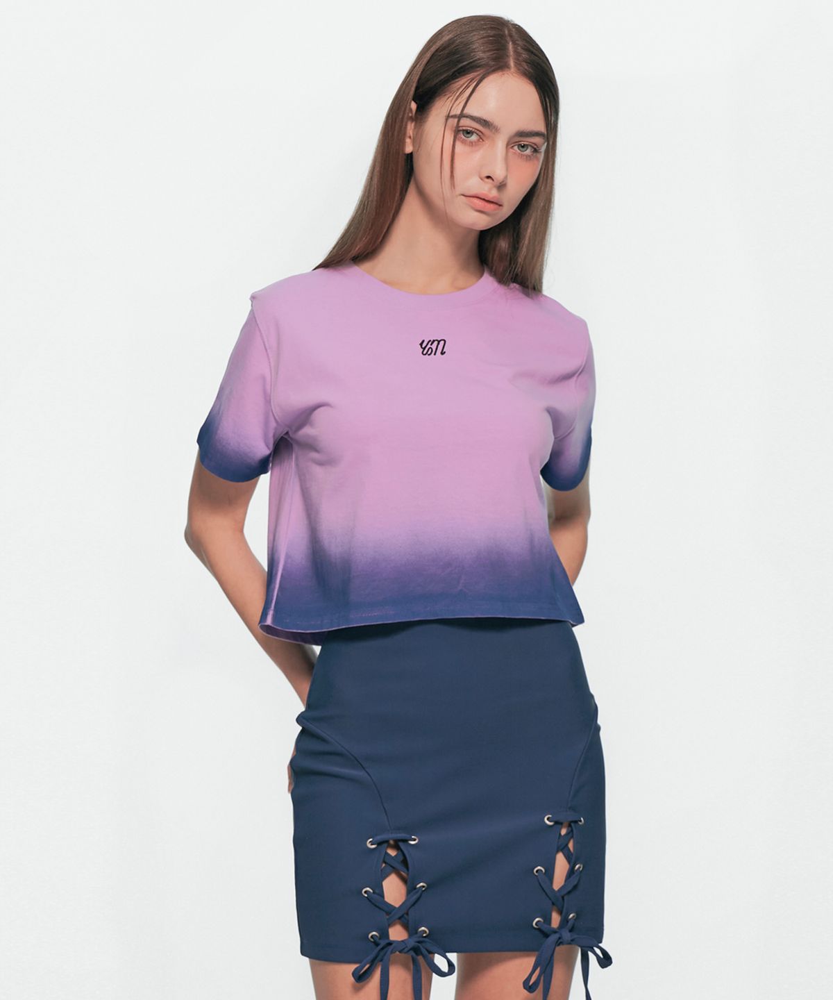 유움(UUM) WAVE GRADATION CROP T-SHIRT LIGHT PURPLE