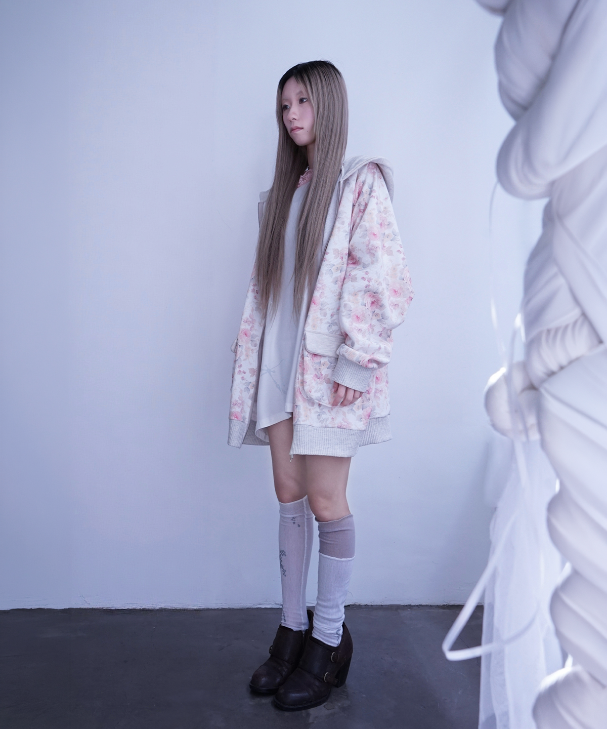 이스페이스(EEESPACE) Flower Garden Waffle Hoodie