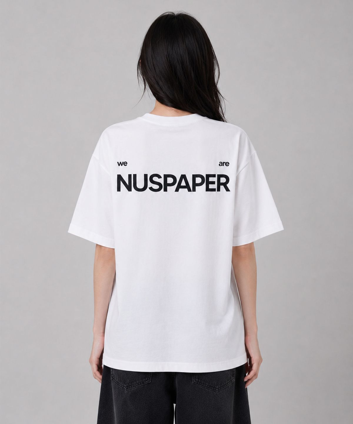 누스페이퍼(NUSPAPER) 페이지 티셔츠 화이트