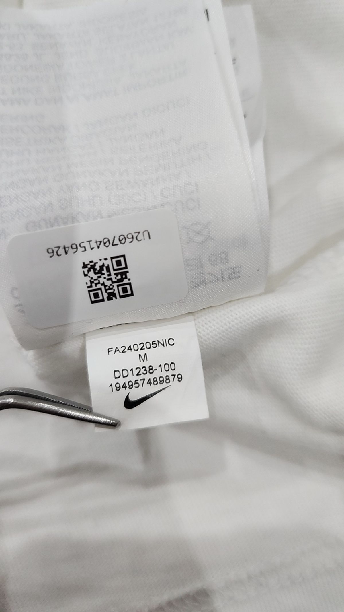 나이키(NIKE) 스포츠웨어 에센셜 박시 티셔츠 W - 화이트:블랙 / DD1238-100 M