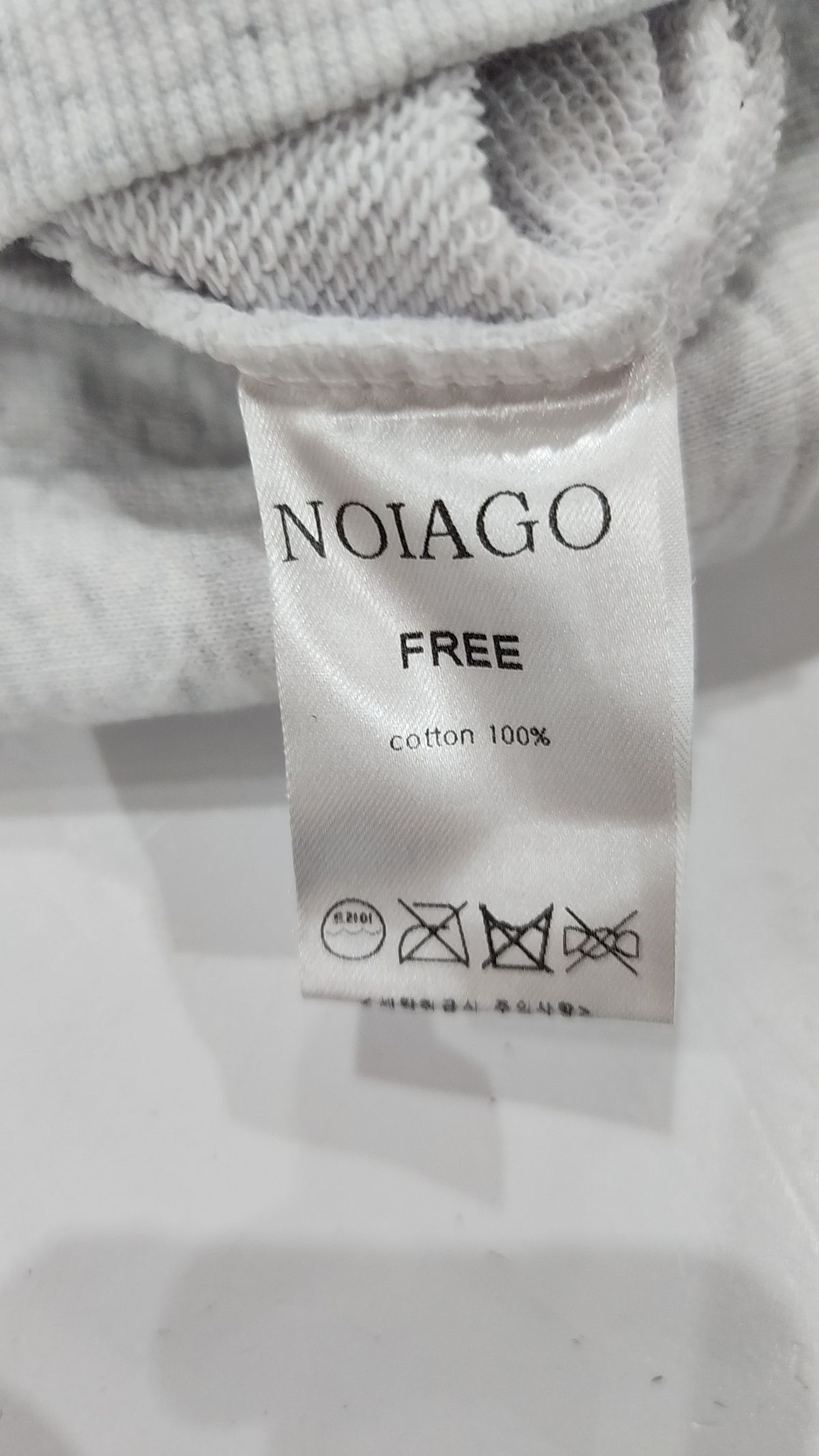 노이아고(NOIAGO) 맨투맨/스웨트셔츠 FREE