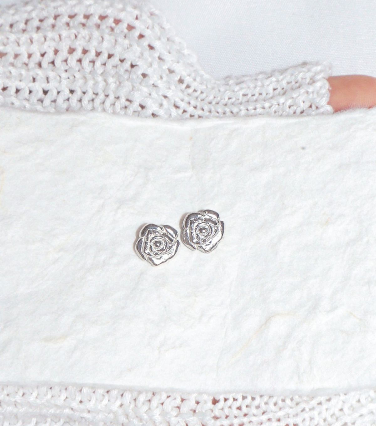 로아시(LOASI) lovely rose. rose stud earring