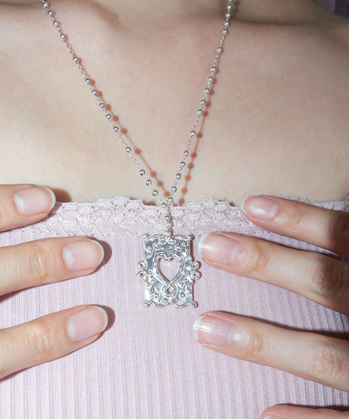 로아시(LOASI) melted heart frame necklace 01