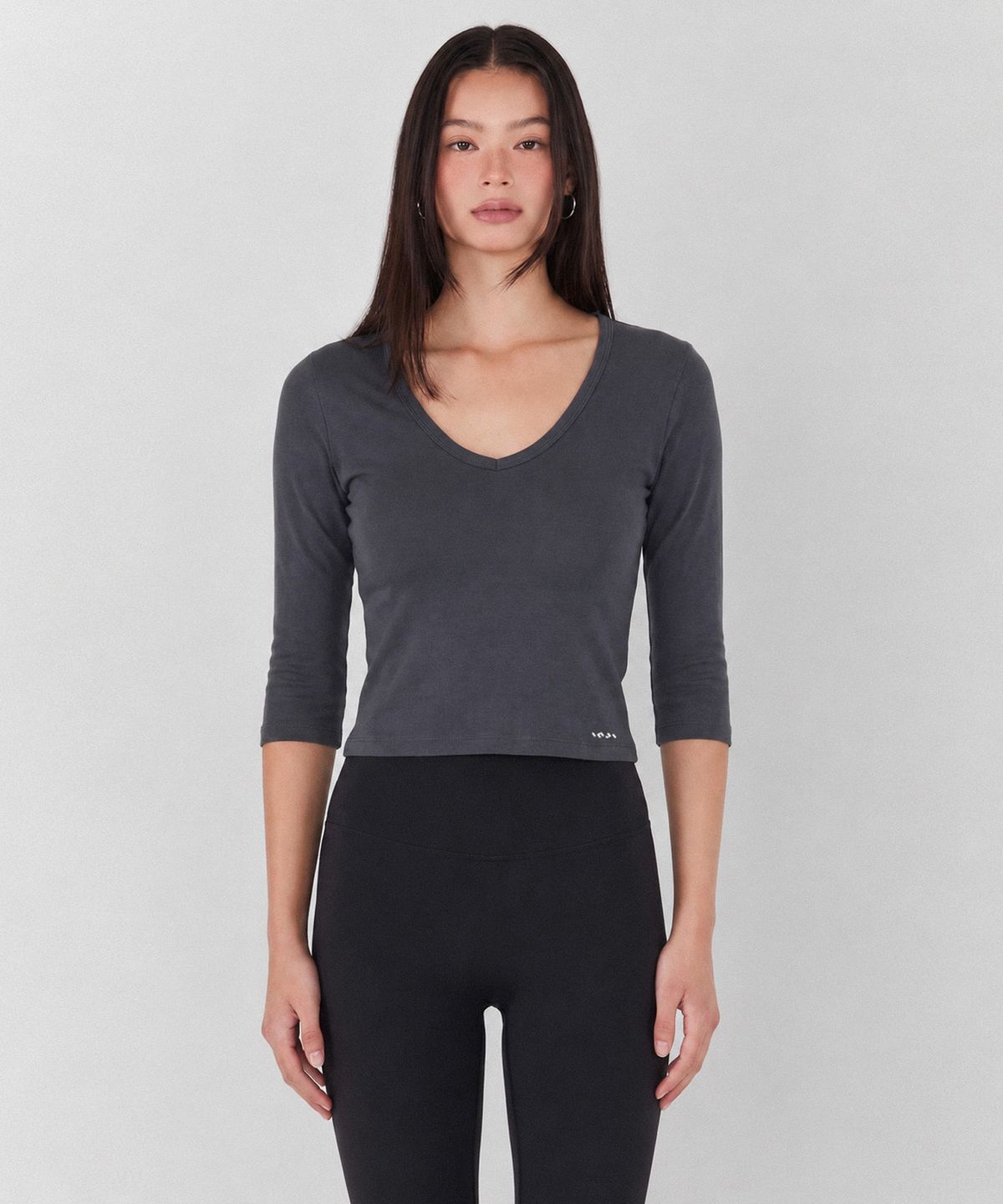인지액티브(INJIACTIVE) Modal V-neck 7-Sleeve Top 차콜