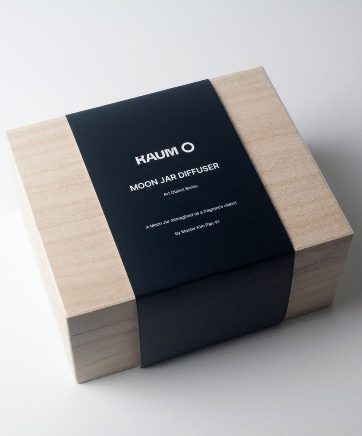 라움오(RAUM O) 김판기 명장 달항아리 디퓨저 200ml + 프리미엄 우드 케이스 + 디퓨저 스틱(6pcs)