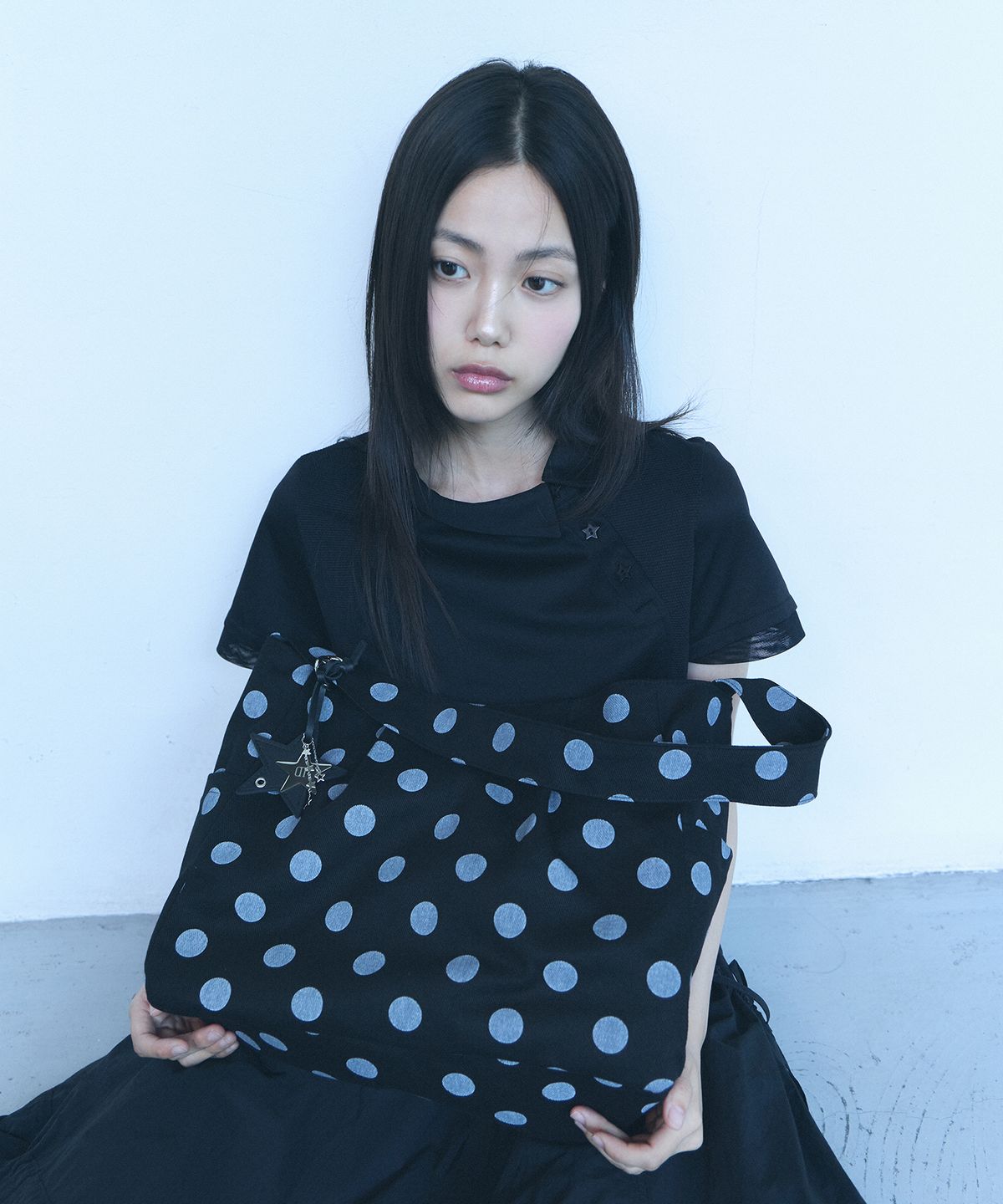 오아트(OART) Dot Pleats Shoulder Bag [BLACK]