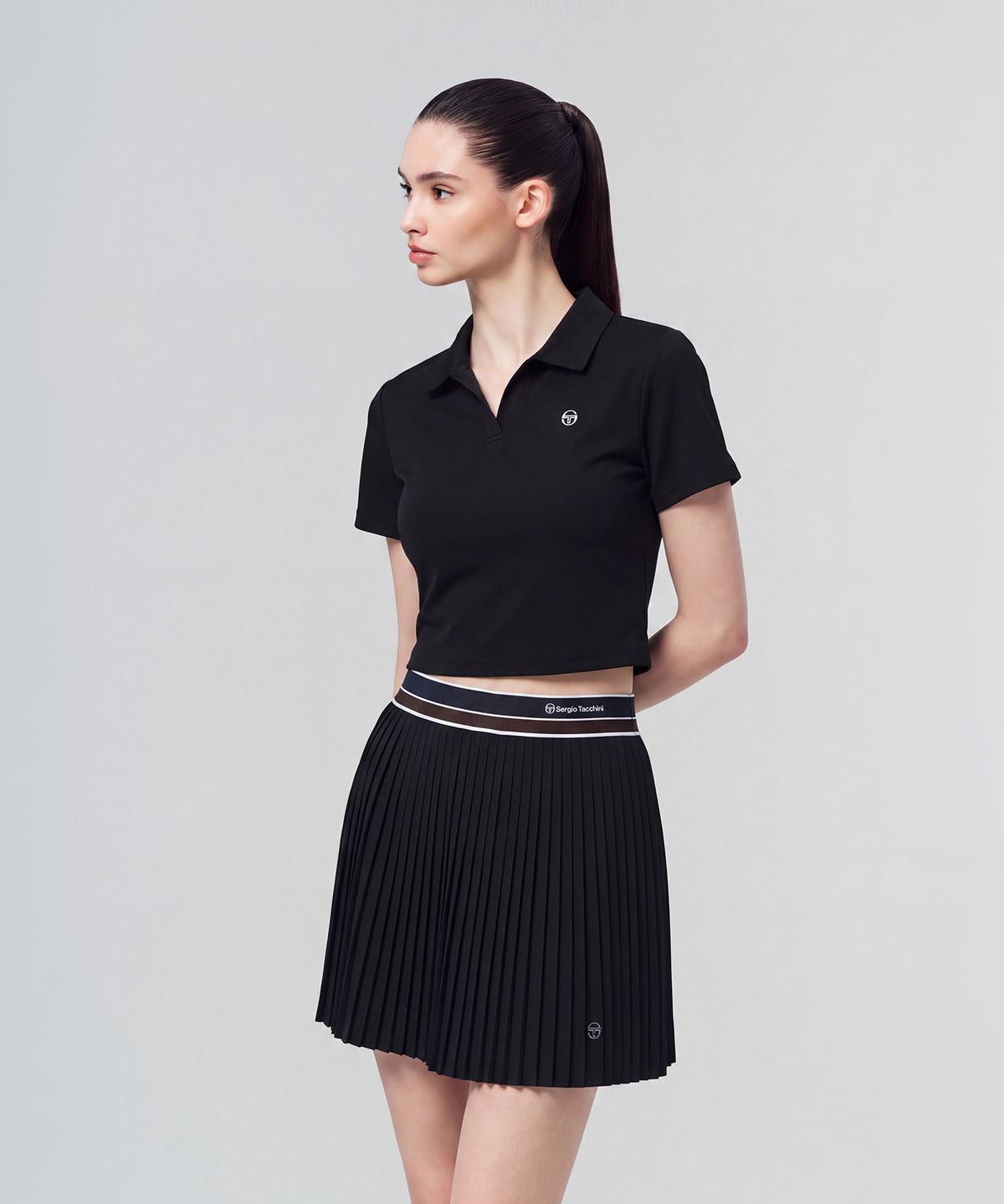 세르지오 타키니(SERGIO TACCHINI) W 크롭 슬림핏 플레잉 폴로 (Black)