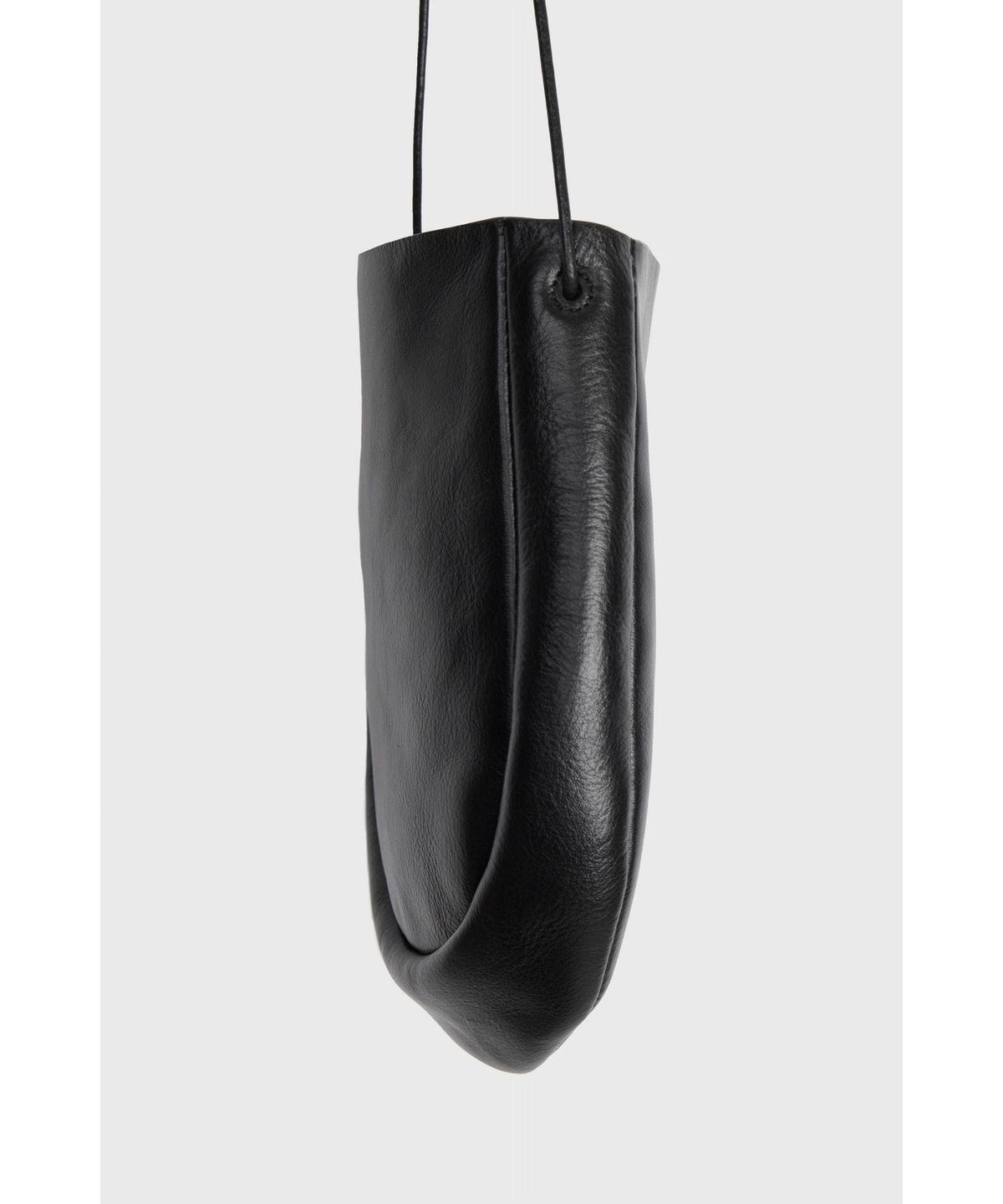 유스(YOUTH) Madeleine Bag - Black