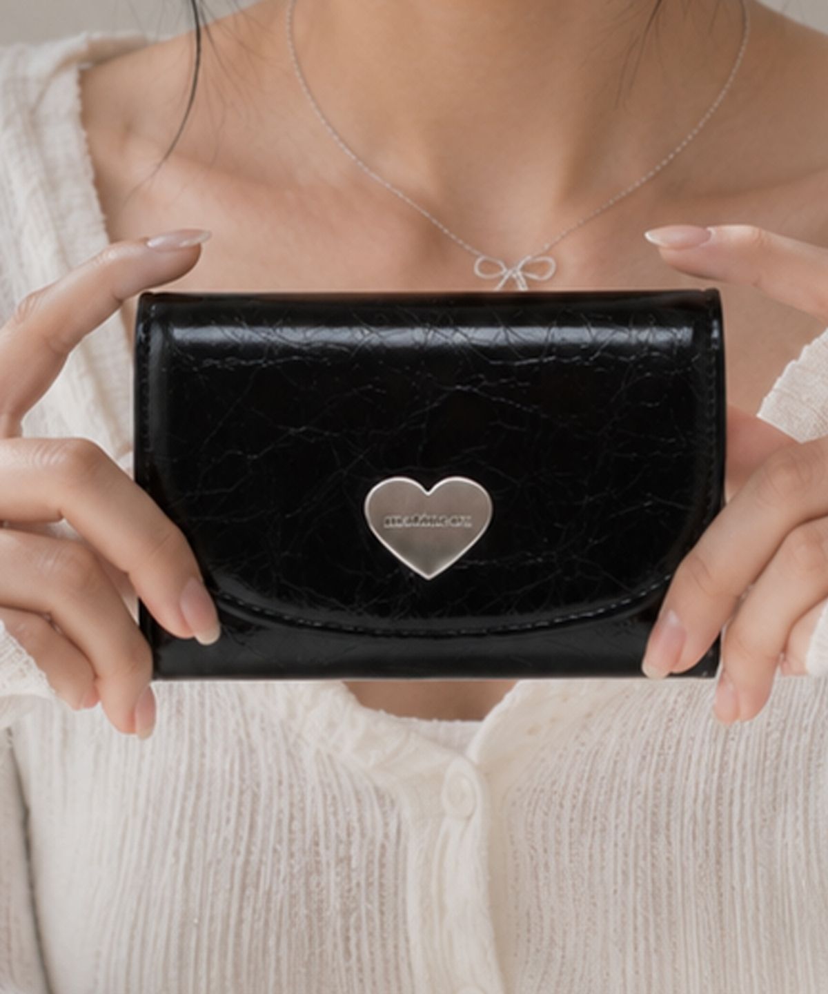 마틴콕스(MATINCOX) Heart Fold Wallet - Black