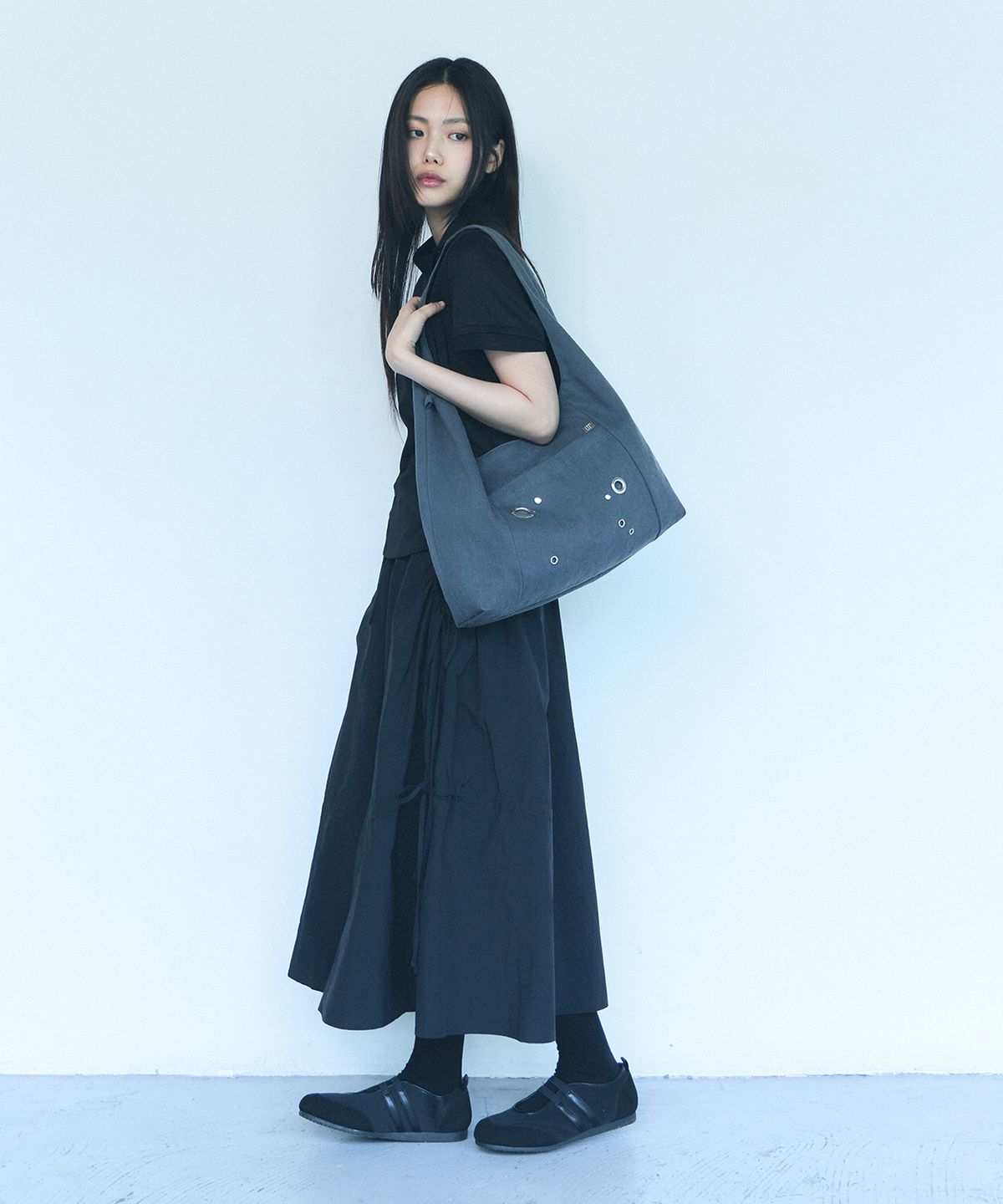 오아트(OART) Eyelet Hobo Bag [GRAY]