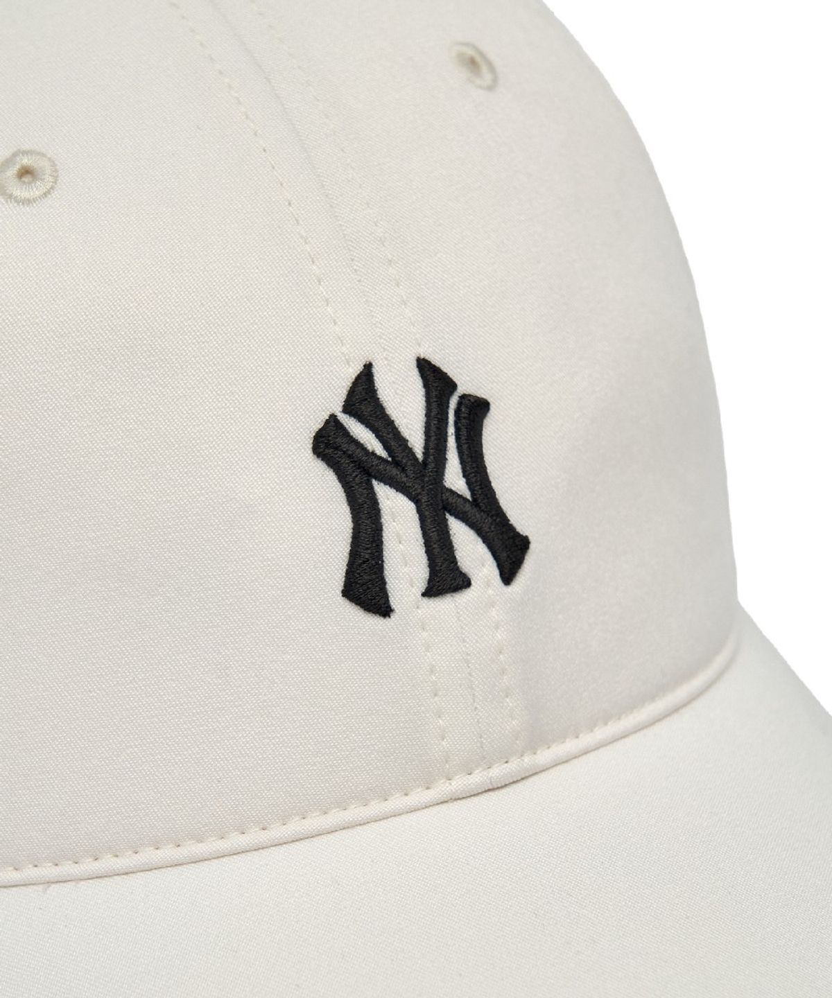 엠엘비(MLB) 페미닌 웰니스 언스트럭쳐 볼캡 NY (Cream)