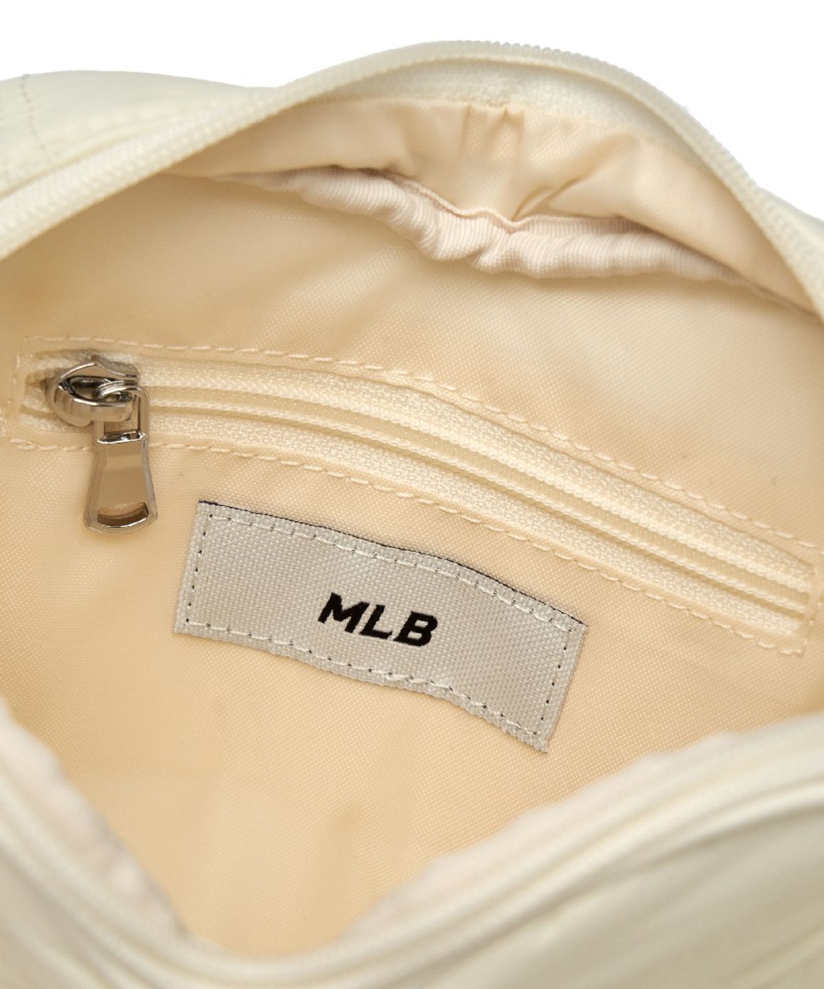 엠엘비 키즈(MLB KIDS) 모노그램 퀼팅 하트 크로스백 NY (Cream)