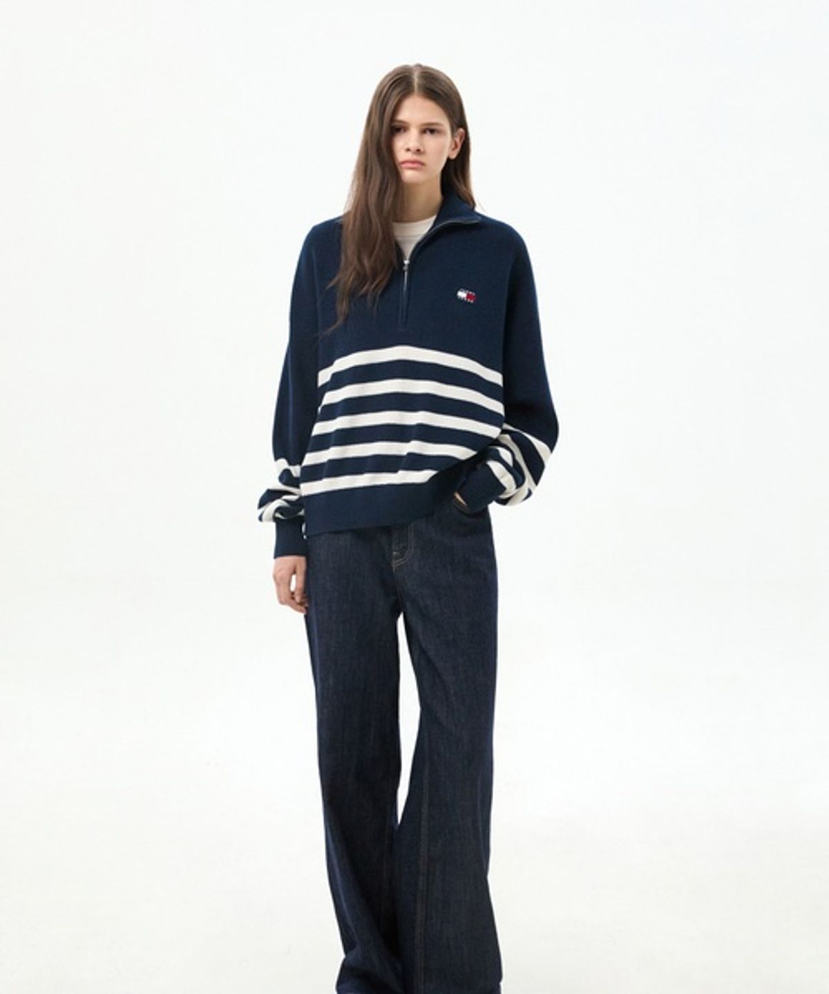 타미진스(TOMMY JEANS) 스트라이프 쿼터 집업 스웨터 (T32G6KTO33TWT10A9)