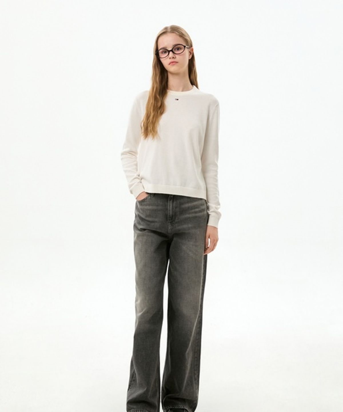 타미진스(TOMMY JEANS) 에센셜 코튼 크루넥 스웨터 (T32G6KTO13TWT1YBH)