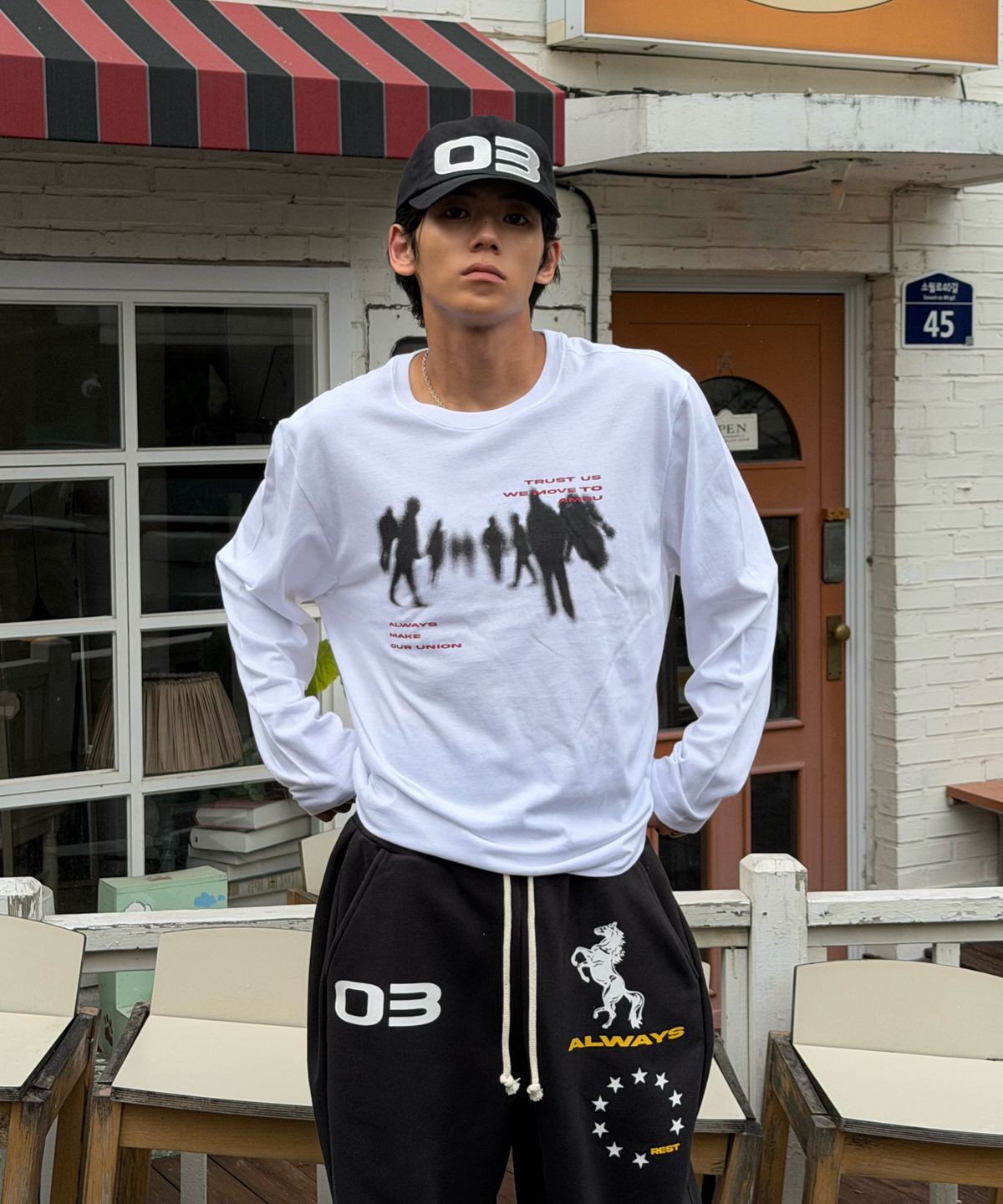 아모우(AMOU) Crowd Long Sleeve WHITE